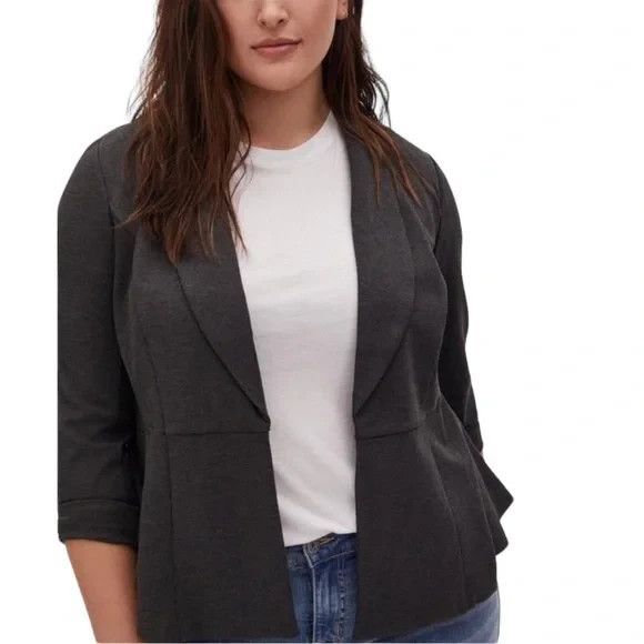 NWT Torrid Studio Luxe Charcoal Gray Ponte Peplum Blazer Size 3 or 22/24 Plus - Picture 3 of 3